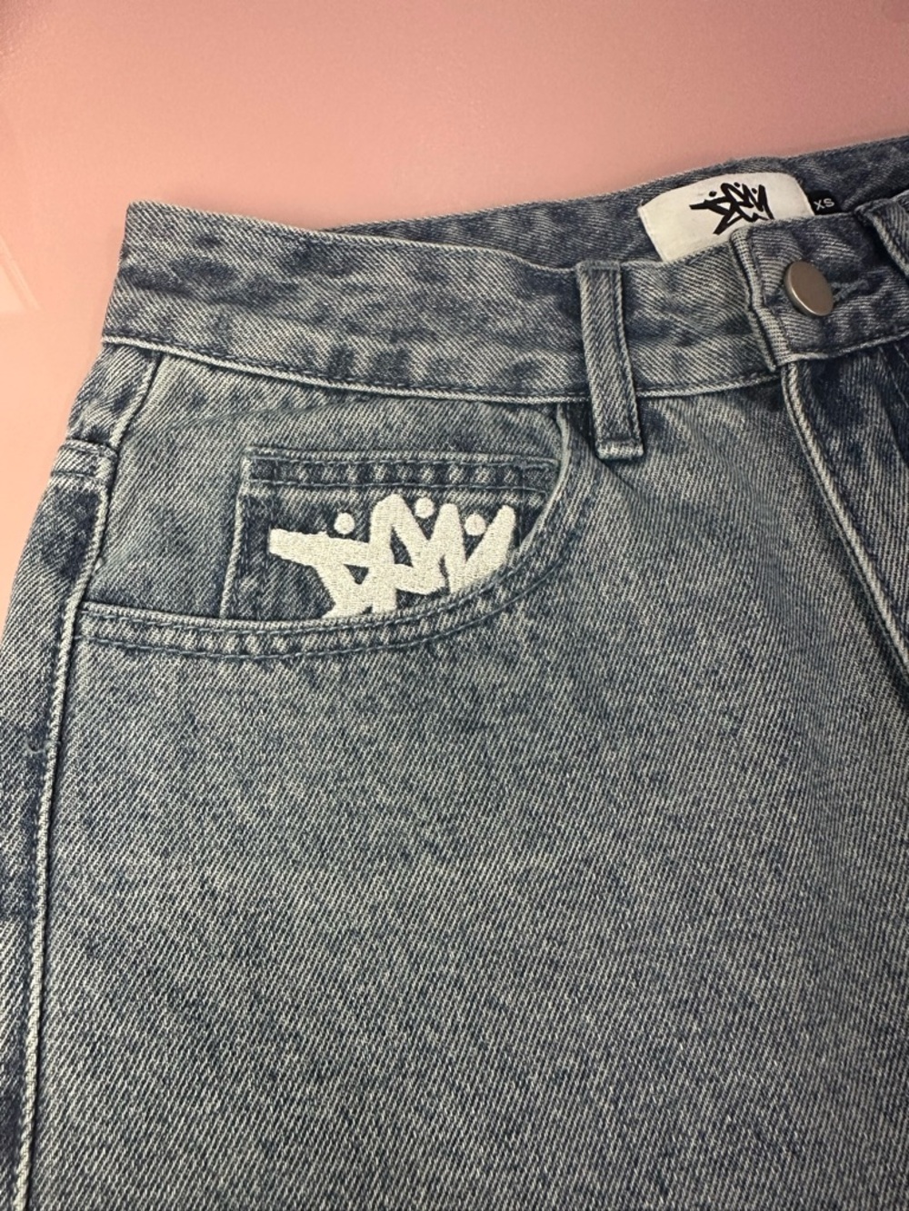 NWOT YOUNG BAGGY BLUE JEANS SIZE XS - Picture 9 of 11